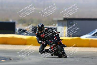 media/Mar-28-2022-Superbike Trackdays (Mon) [[b8603d0f67]]/Novice Group (1130am-12pm)/Turn 2/